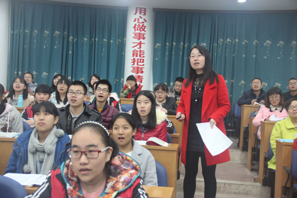 20151119宜昌市2016届高三英语复习备考会在我校举行2.jpg
