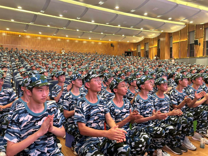 军训2.png