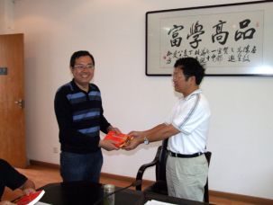 市一中行政班子积极开展学习实践科学发展观活动