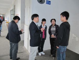 严永梅市长到校指导工作