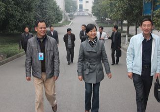 市委常委、组织部部长邓玉华同志莅临我校指导工作