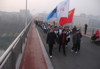 我校2011年迎新远足获得圆满成功