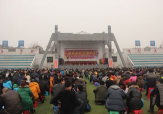 挑战百日，笑傲六月——我校隆重召开2014年高考百日誓师大会